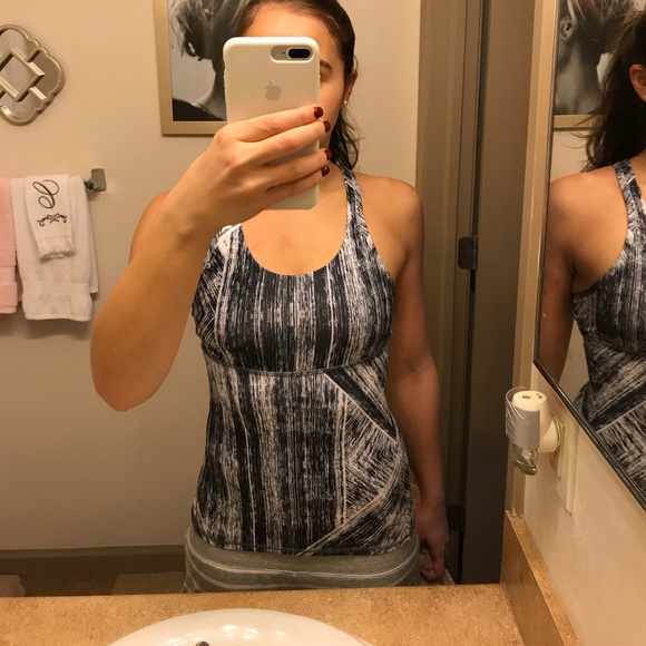 Lululemon Top - Picture 3 of 4